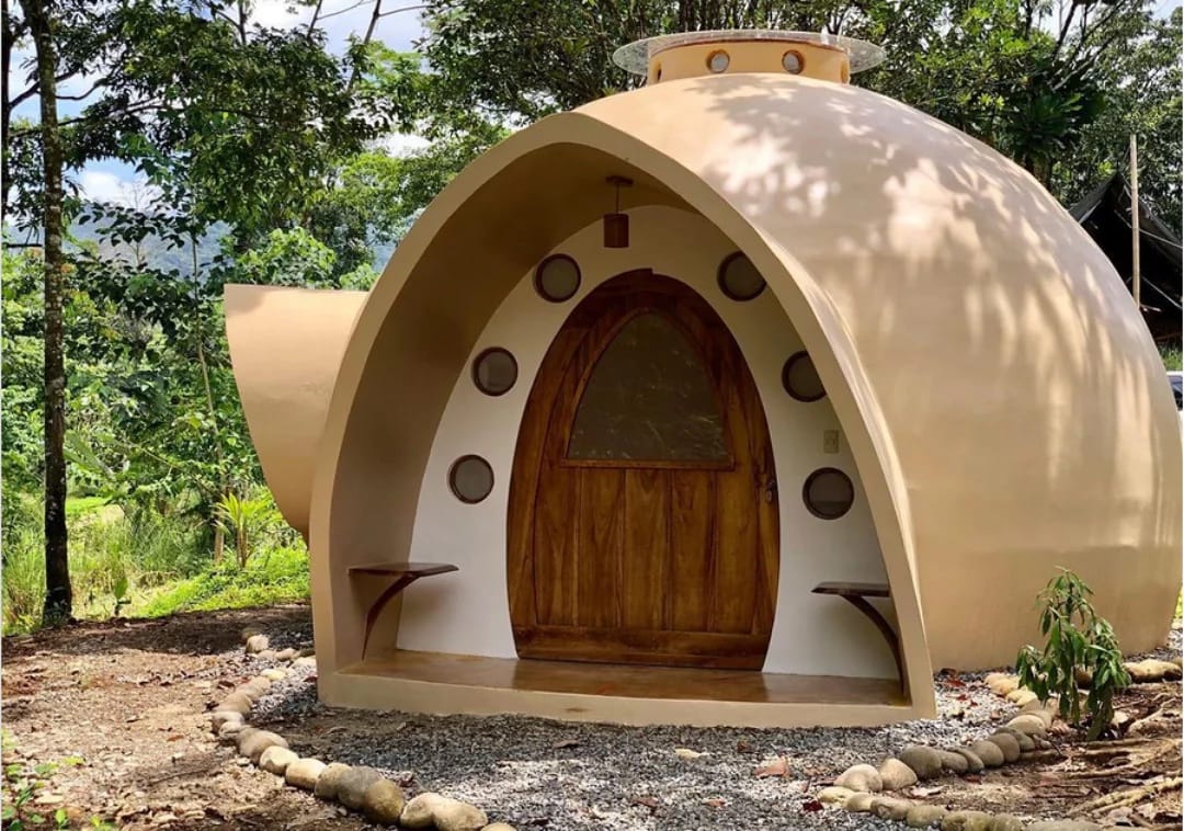 Dome Guest Houses Made with Aircrete